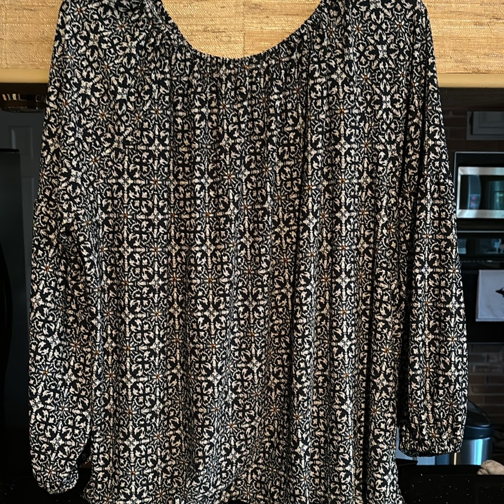 Michael Kors black & white patterned top - Picture 3 of 4